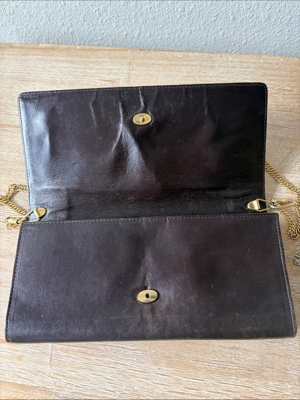 Vintage Italian Art Deco Tortoiseshell Lucite Clutch with Gold Chain - Picture 11 of 15
